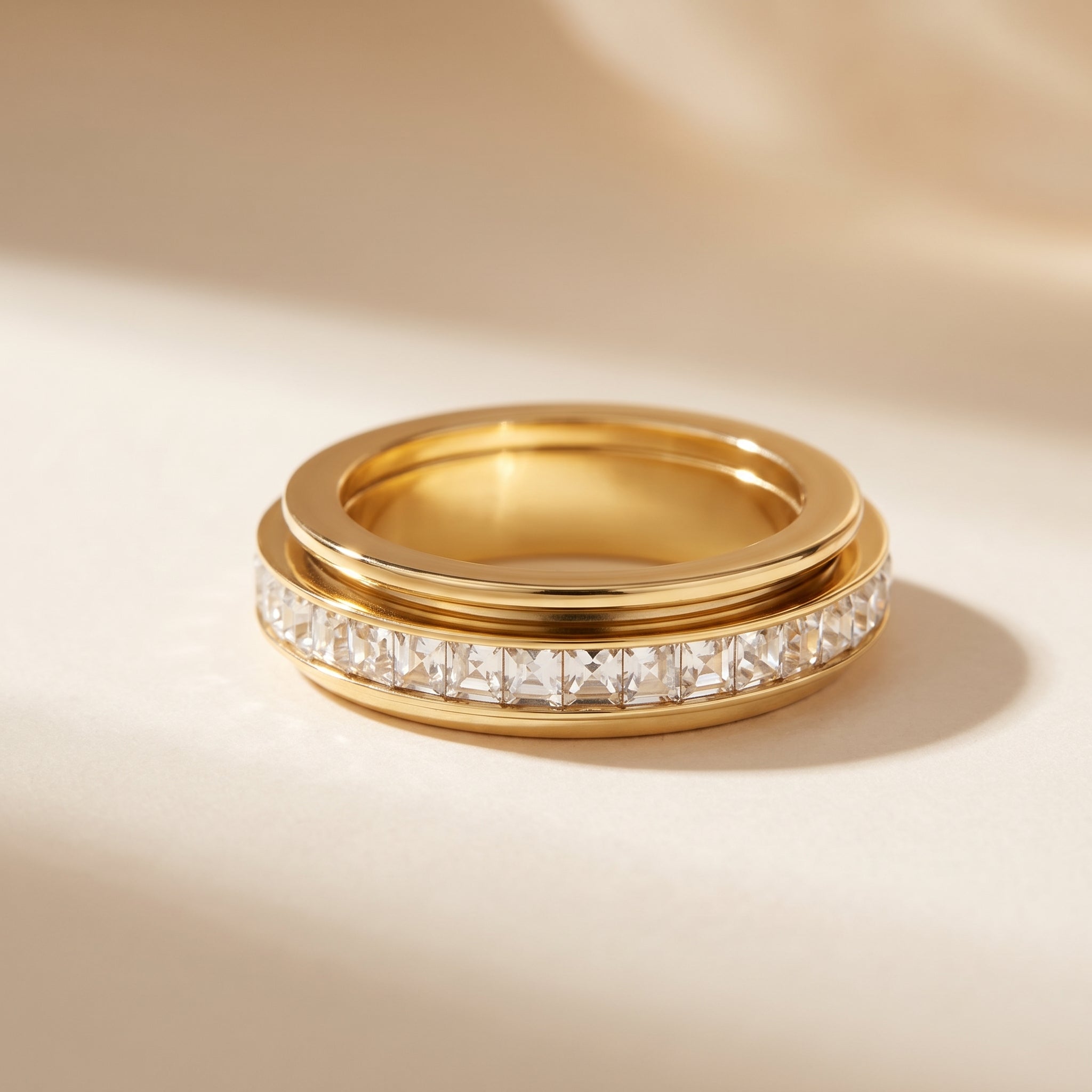 Crystal Halo Spinner Ring